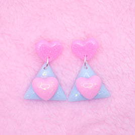 ♡ baby triangle stud earrings ♡